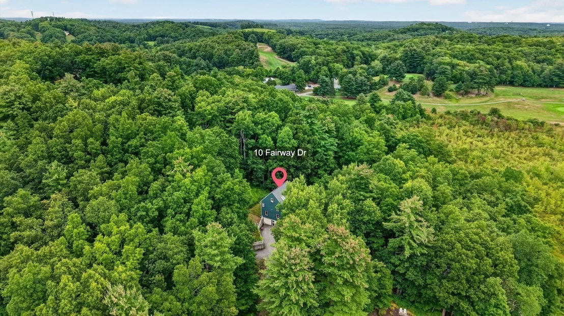 Photo of 10 Fairway Dr