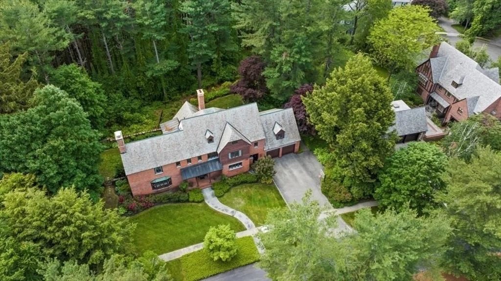 Photo of 40 Westwood Dr
