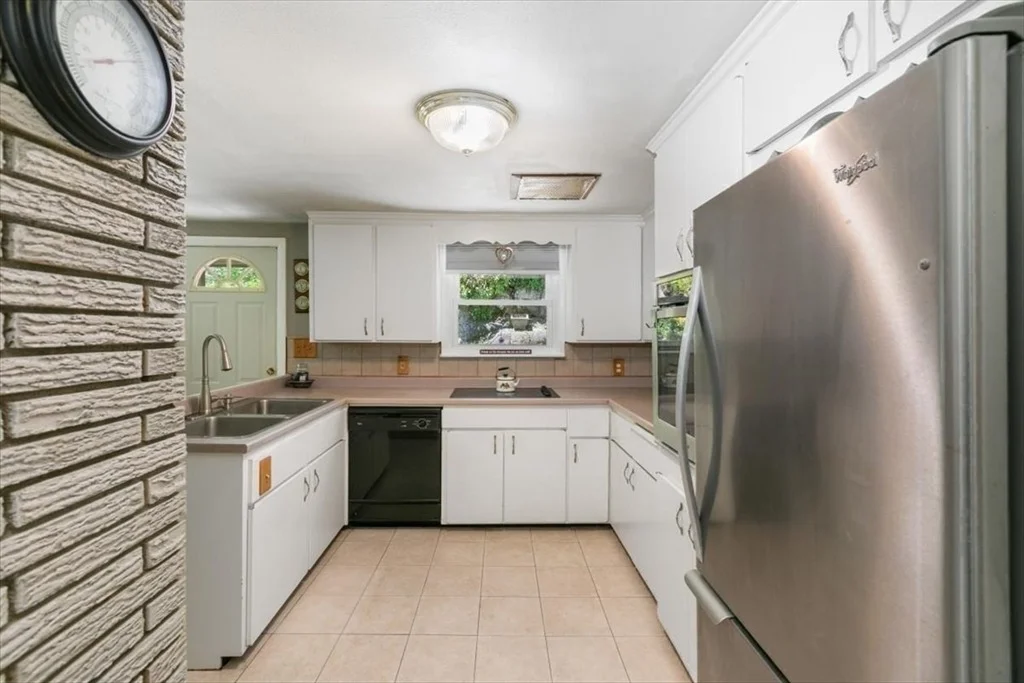 Photo of 38 Brimbal Ave