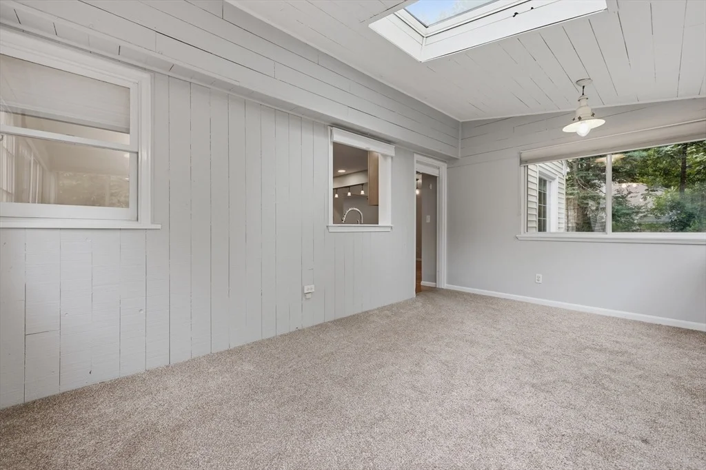 Photo of 6 Fox Hill Road