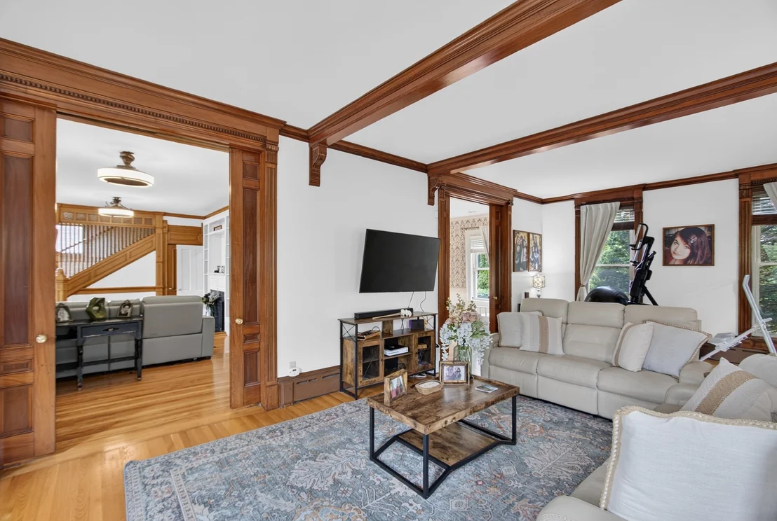 Photo of 141 Chestnut St