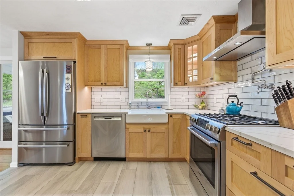 Photo of 66 Phillips Cir