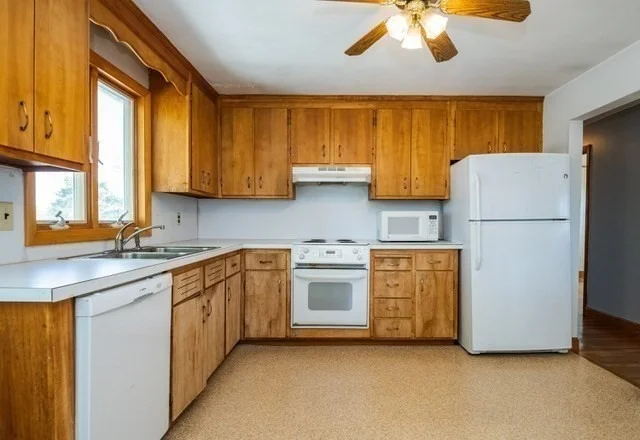 Photo of 6 Barnes Ave