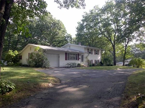 Photo of 1 Spring Ln