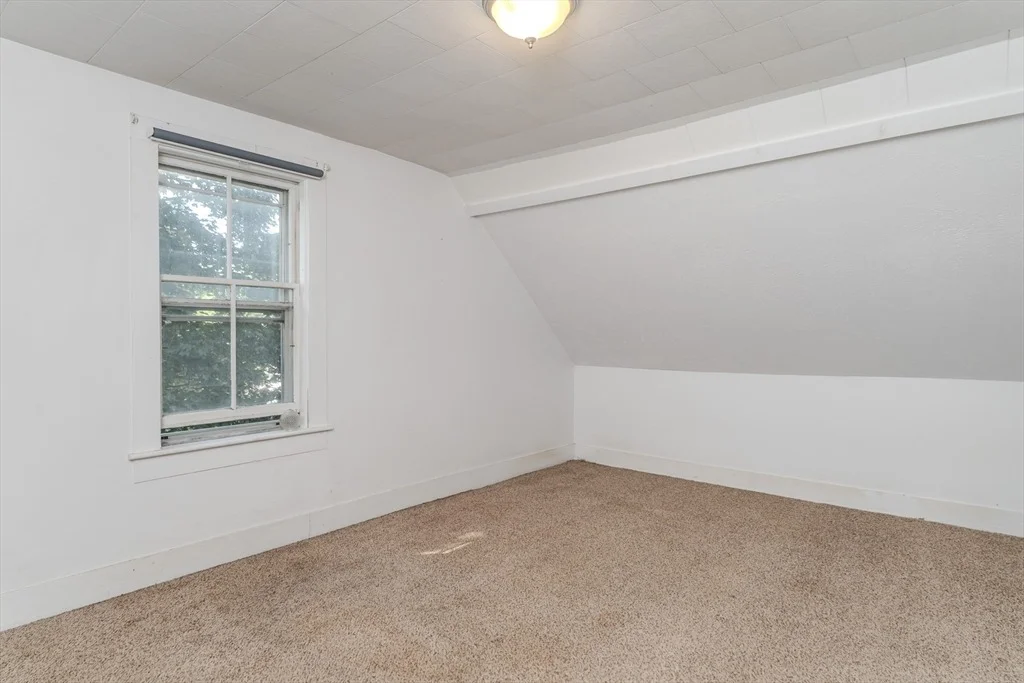 Photo of 52 Maple St