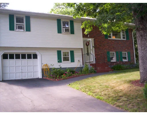 Photo of 35 High Rock Rd