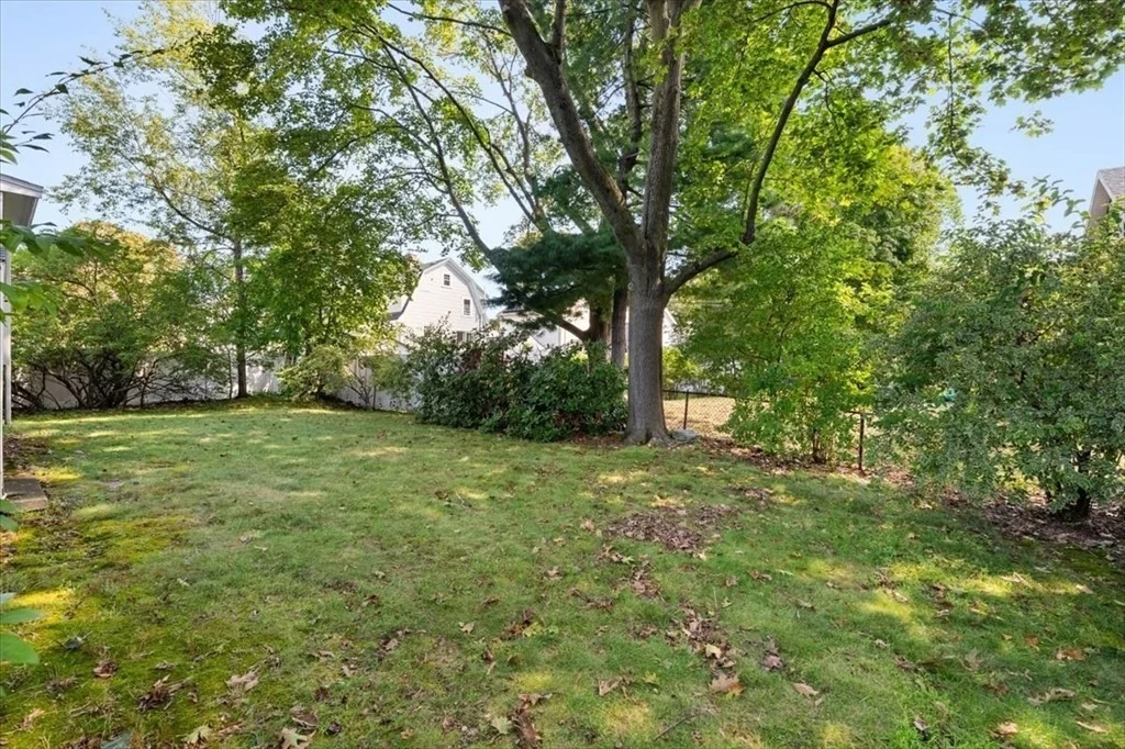 Photo of 34 Aberdeen Ave.
