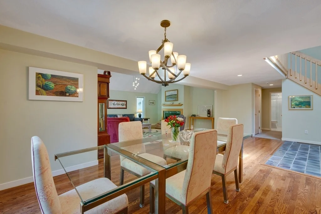 Photo of 15 Fieldstone Dr