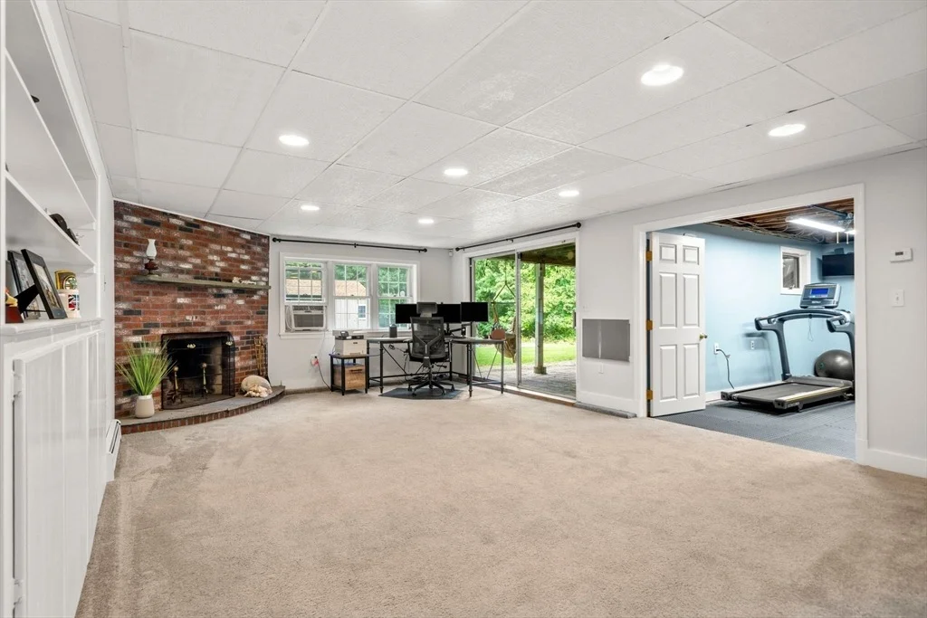 Photo of 359 Holly Rd