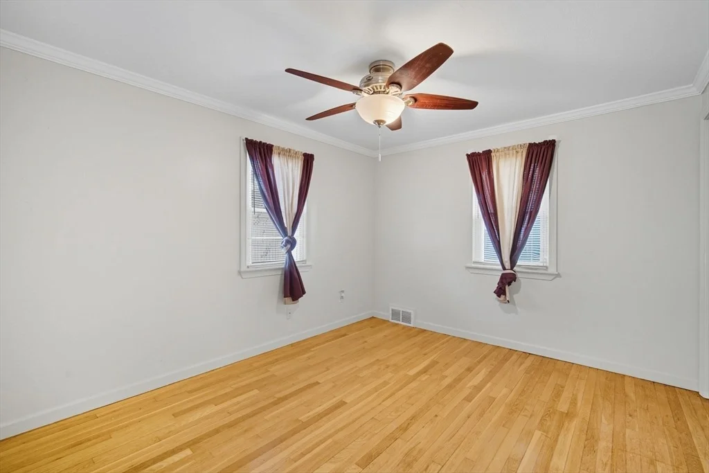 Photo of 35 Juniper Dr