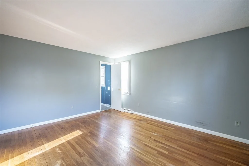 Photo of 14 Kelly Dr