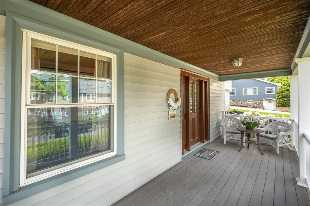 Photo of 6 Buttonwood Lane