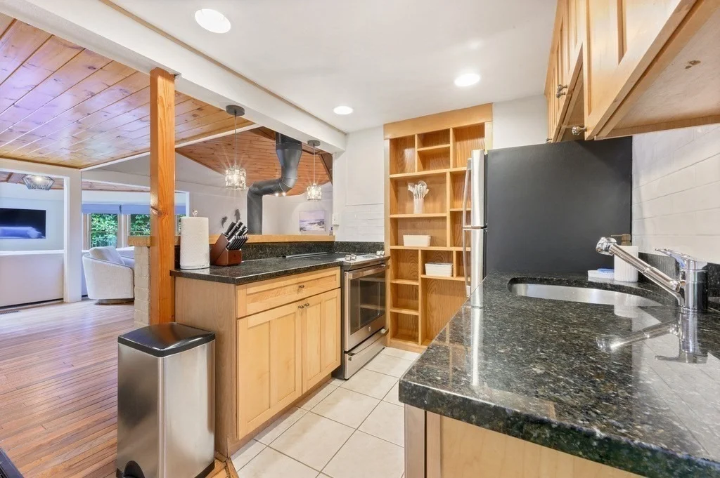 Photo of 11 Halyard Cir