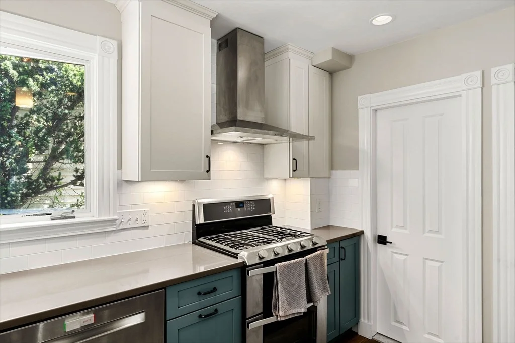 Photo of 90 Forest St