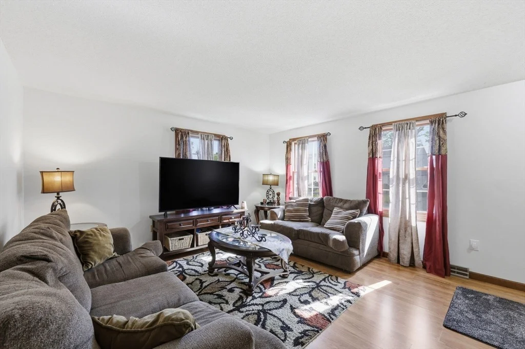 Photo of 164 Arnold Ave