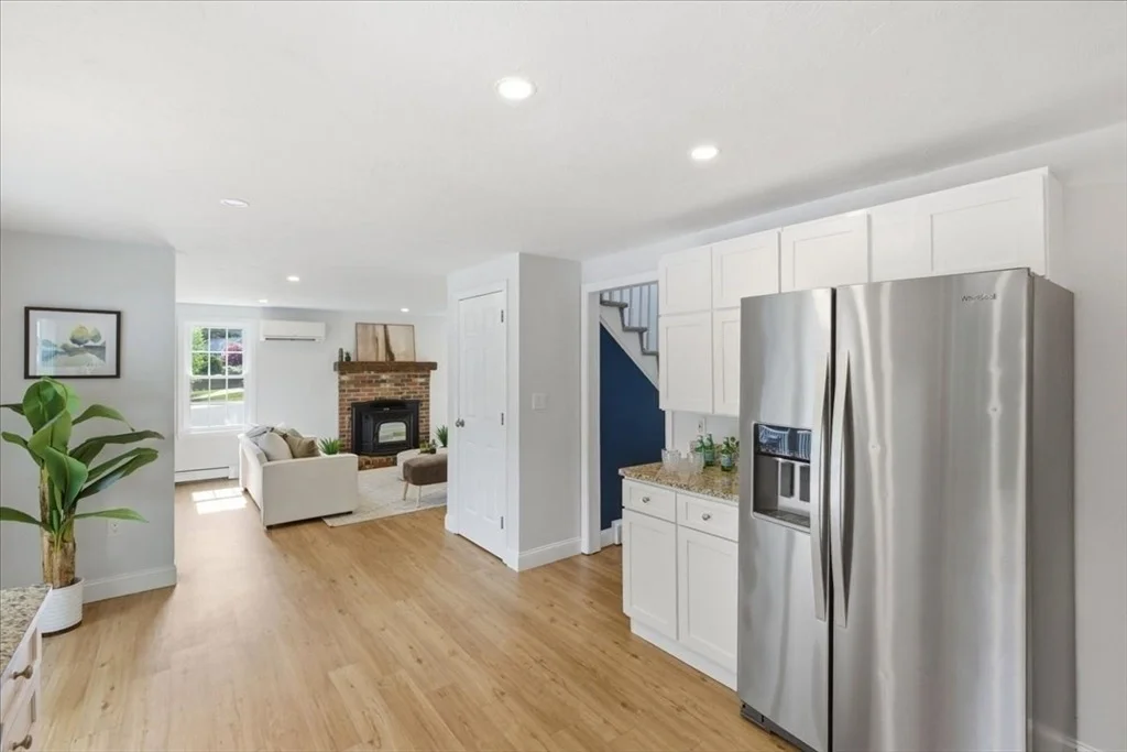 Photo of 8 Eileen Road