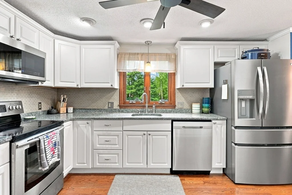 Photo of 367 Steiger Dr