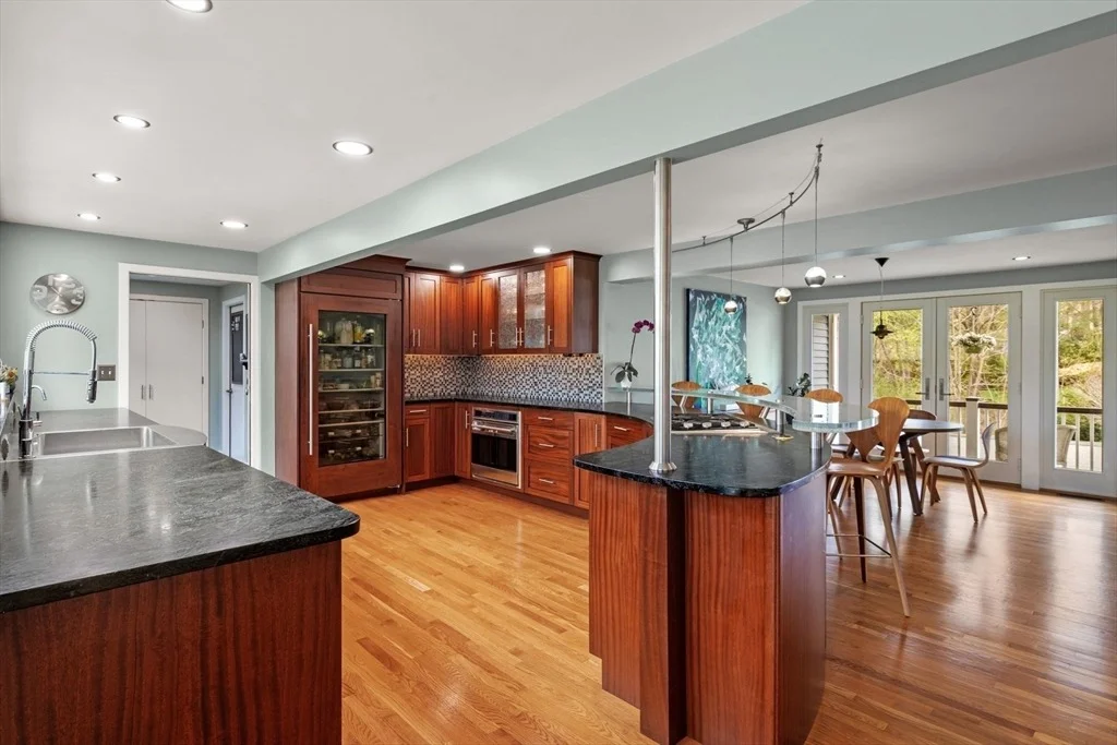Photo of 3 Beacon Heights Ln