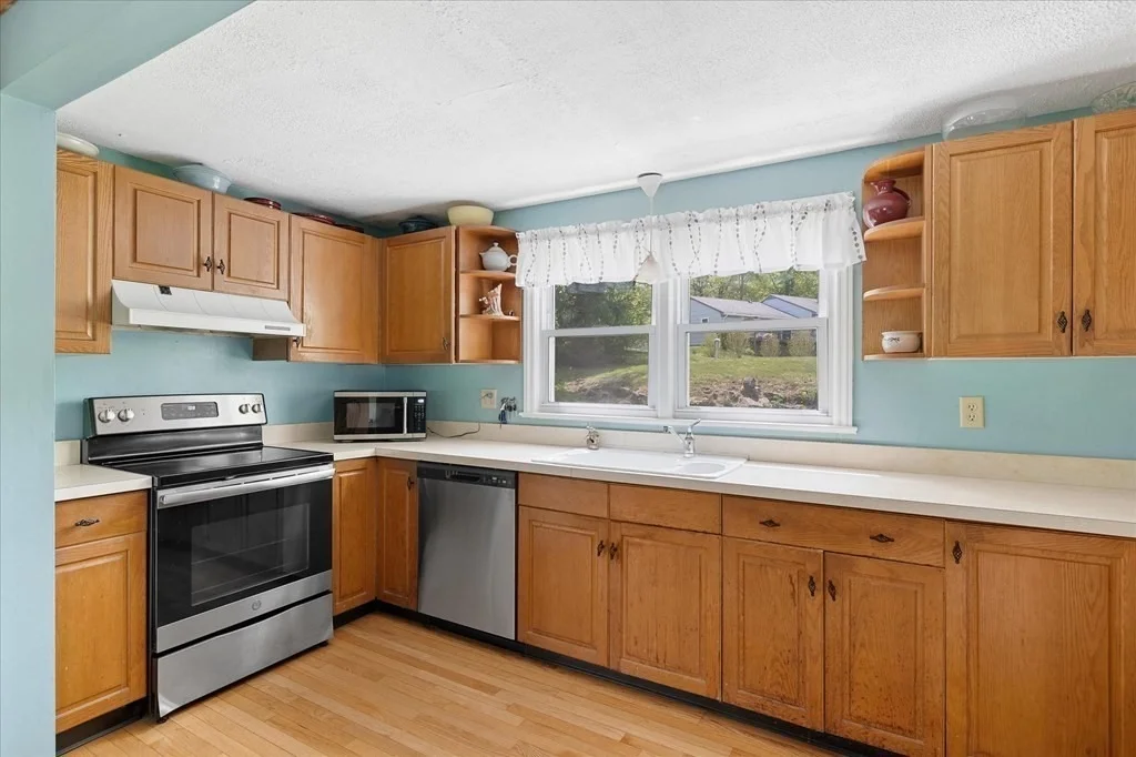 Photo of 34 Old Southbridge Rd