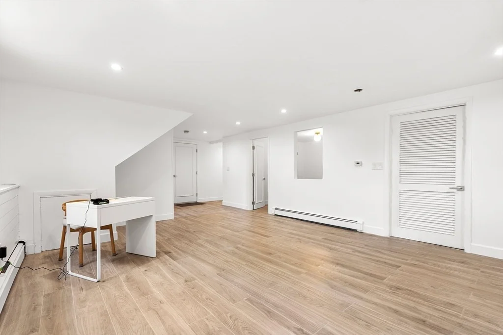 Photo of 20 Parsons Dr.