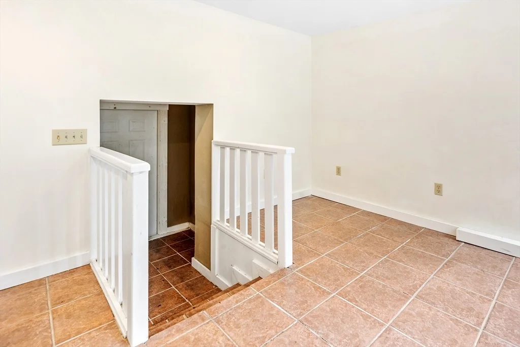 Photo of 212 Cushing Street