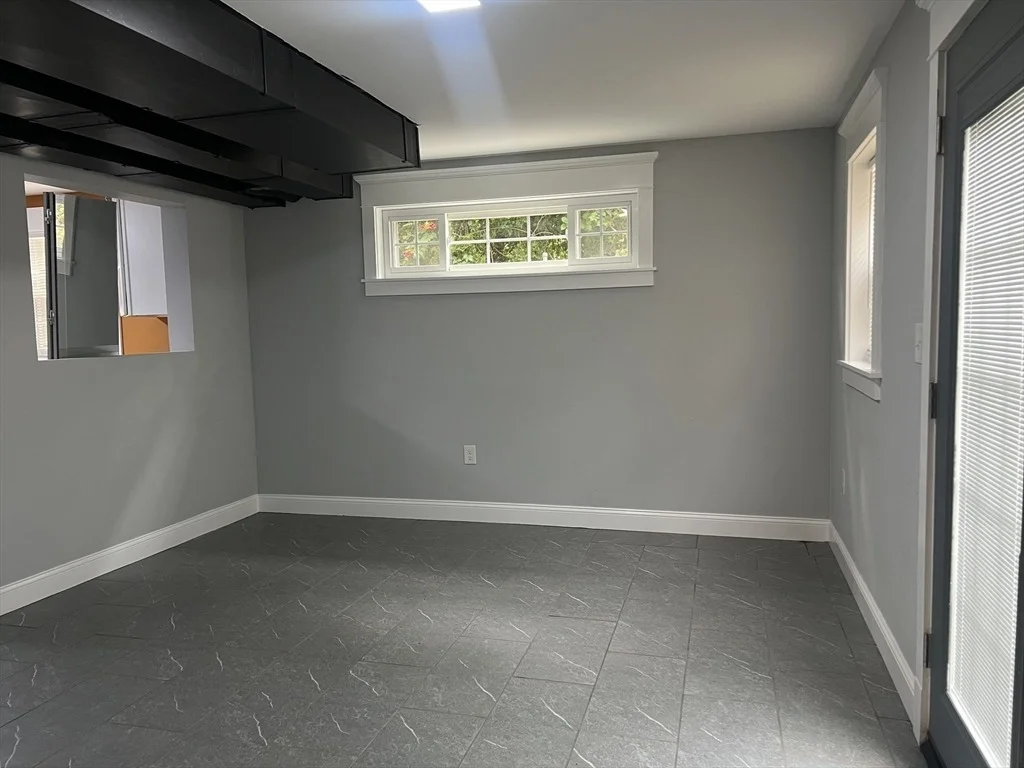 Photo of 11 Leroy Pl