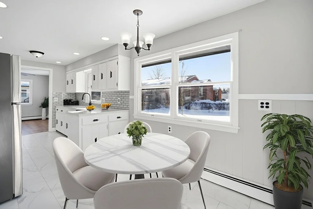 Photo of 87 Clarendon Ave