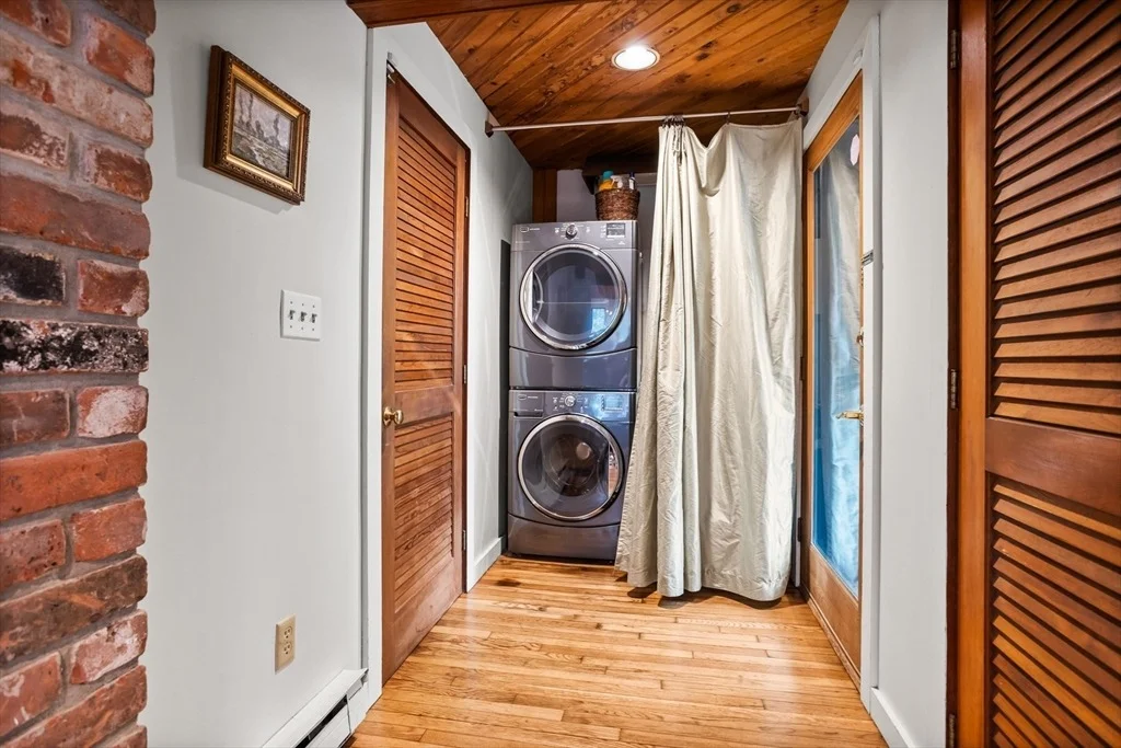 Photo of 109 Pond St