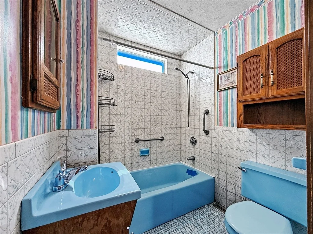 Photo of 38 Adams Ave