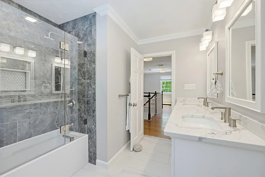 Photo of 5 Hickory Dr