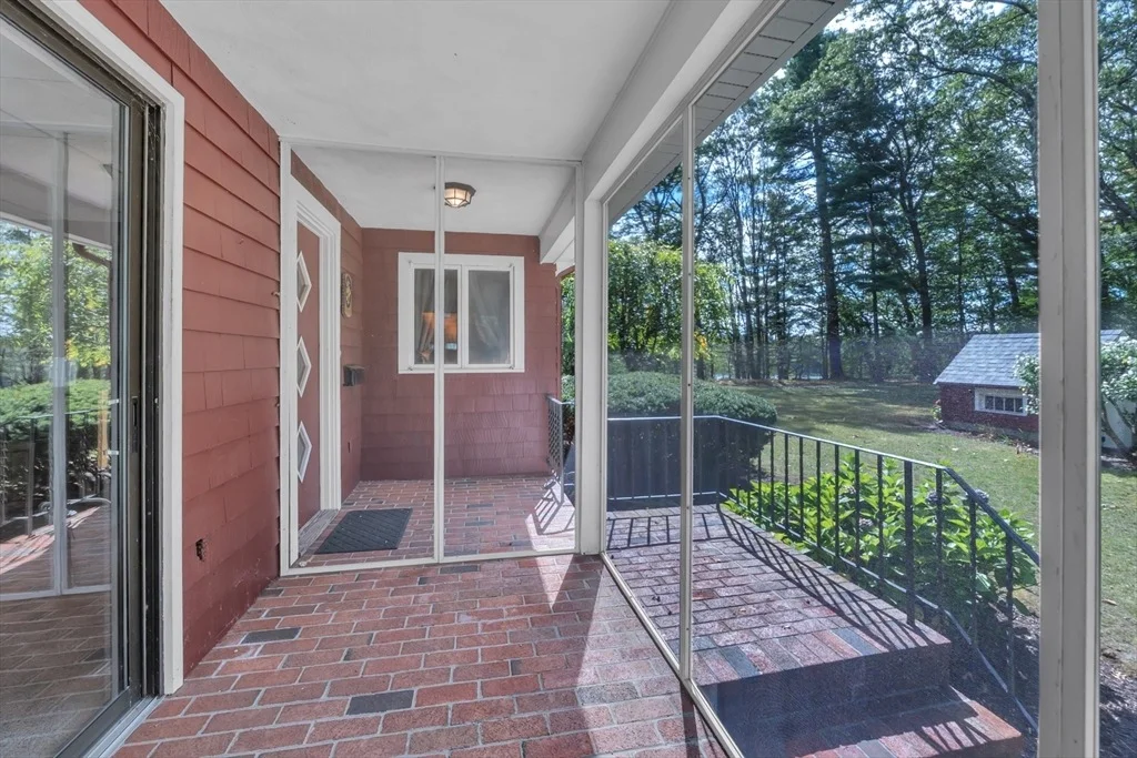 Photo of 5 Forest Ln