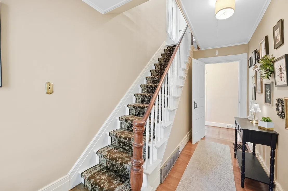Photo of 84 Maple Street