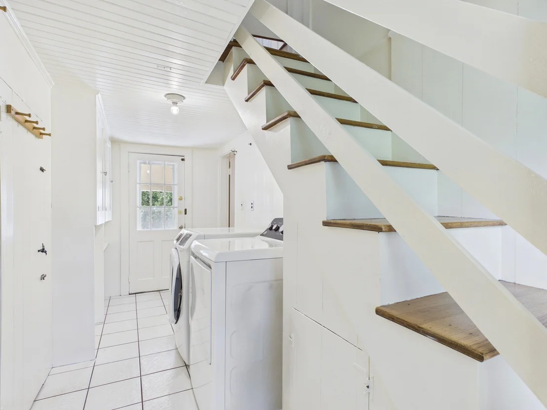 Photo of 390 Marsh St