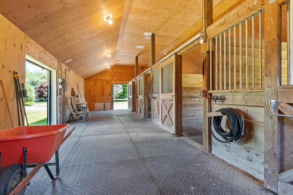 Photo of 2 Carriage Way