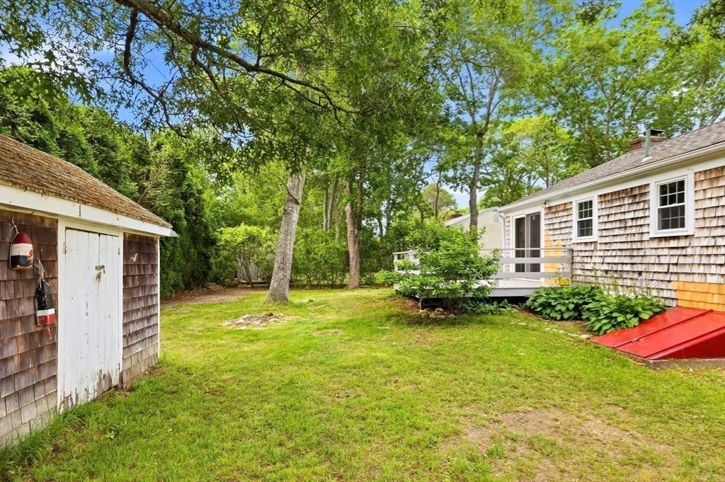 Photo of 90 Castlewood Circle