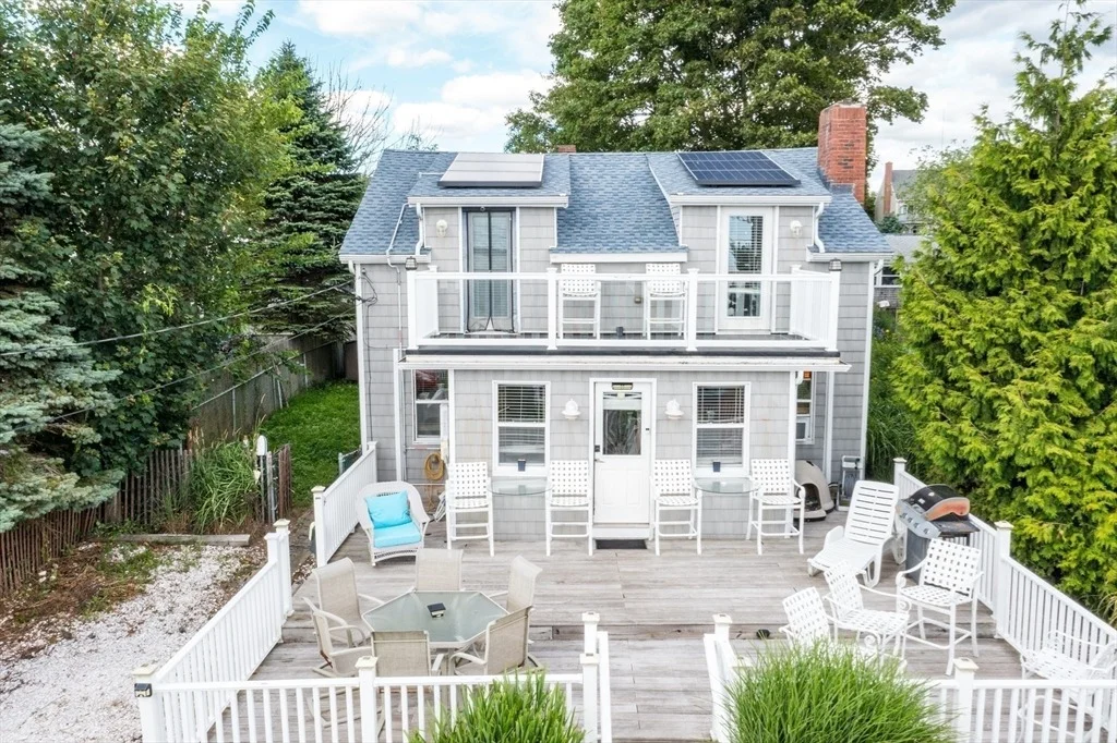 Photo of 54 Bayview Ave
