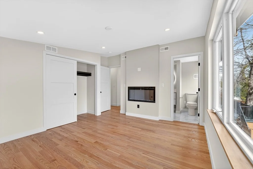 Photo of 6 Wachusett Dr