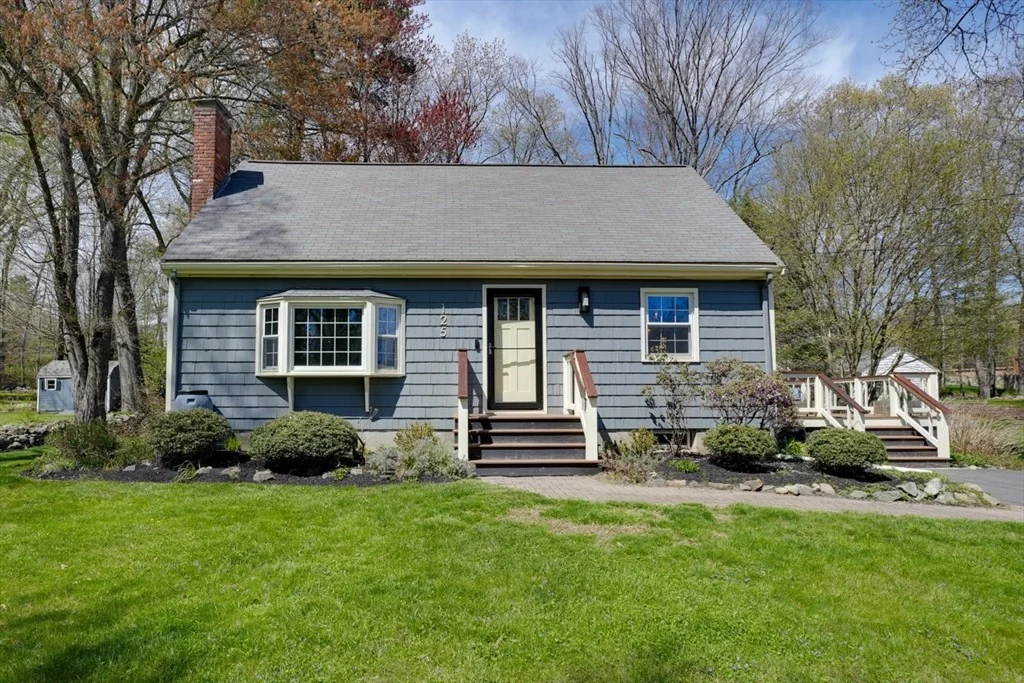 Photo of 125 Hemlock Dr