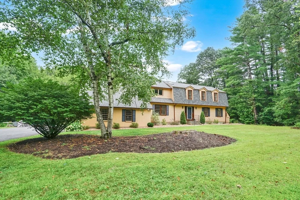 Photo of 4 Highmoor Dr