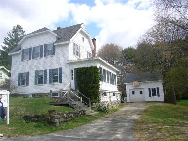 Photo of 31 Howard Ave