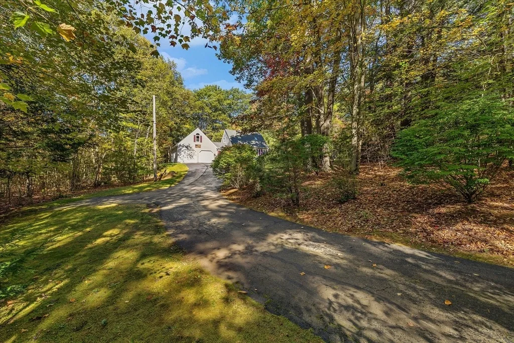 Photo of 365 Mellen Rd
