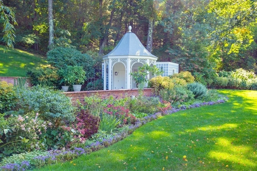 Photo of 429 Summer St