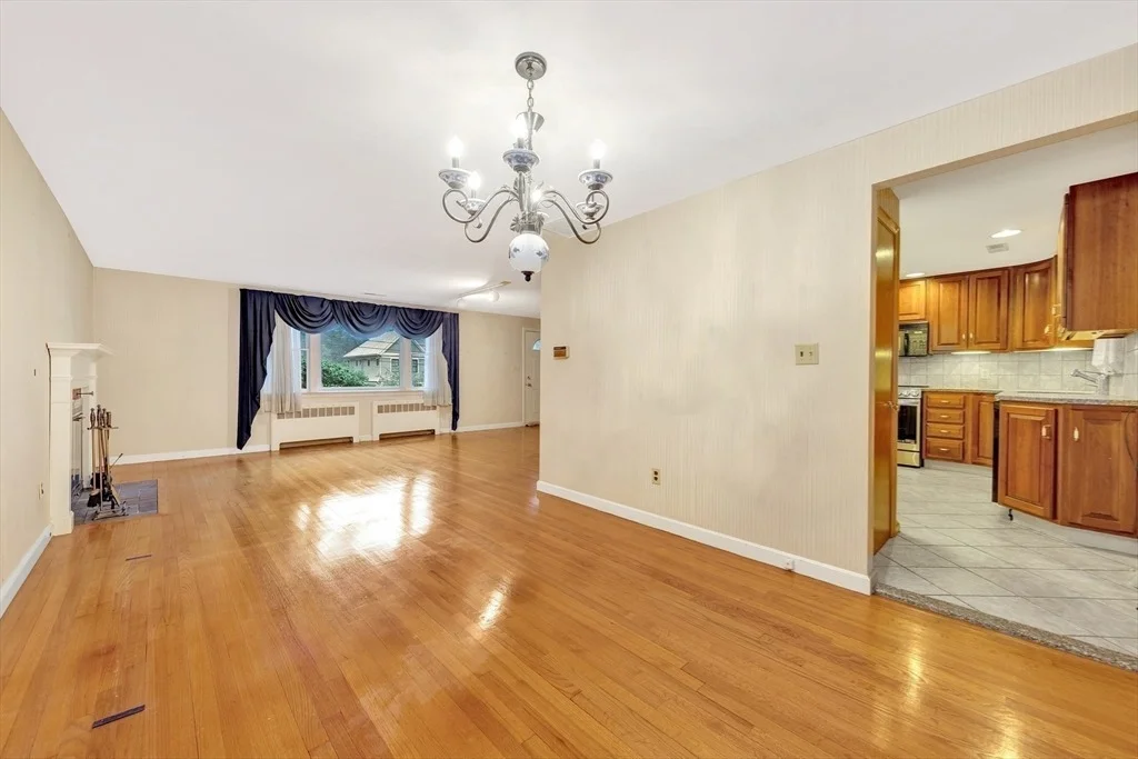 Photo of 24 Dunelm Rd