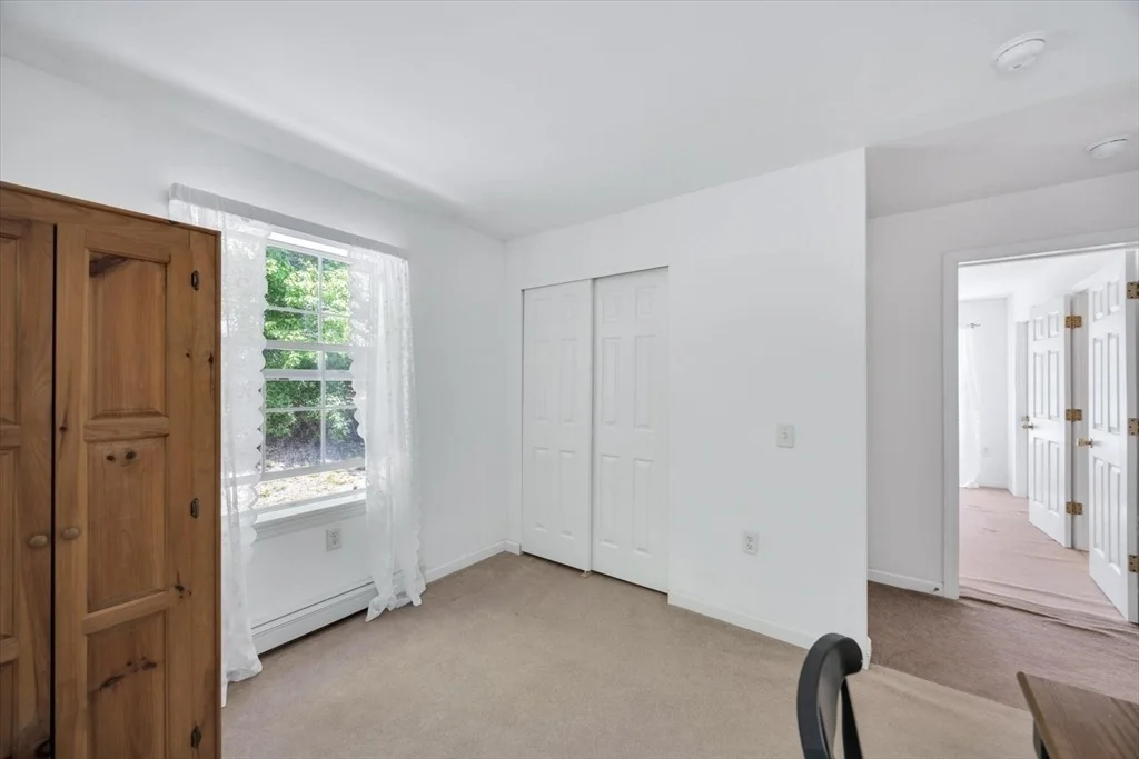 Photo of 49 Thousand Oaks Dr