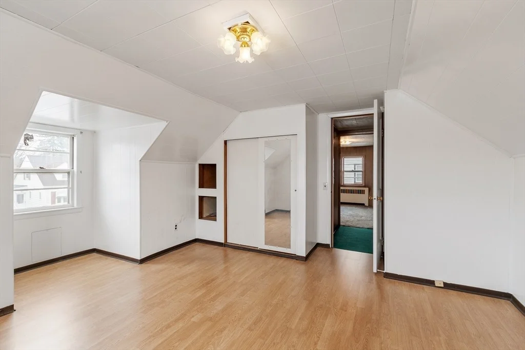 Photo of 32 Abbott Ave