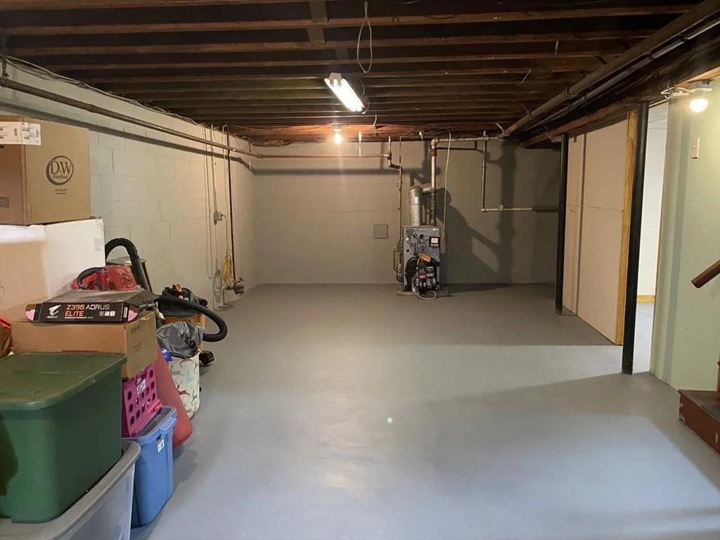 Photo of 84 Thayer Rd