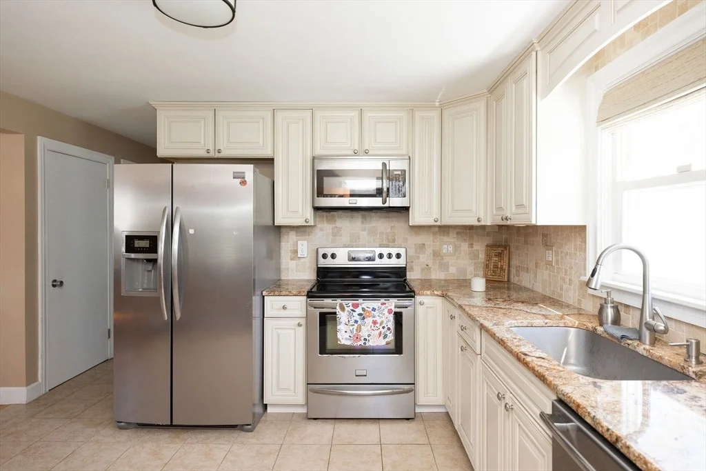 Photo of 37 Maple St