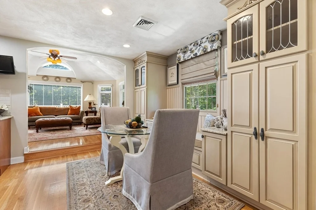 Photo of 24 Hickory Ln