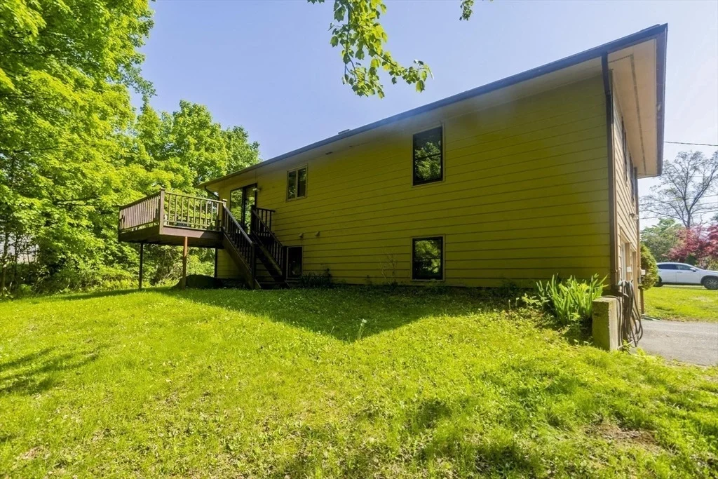 Photo of 6 Pine Wood Dr