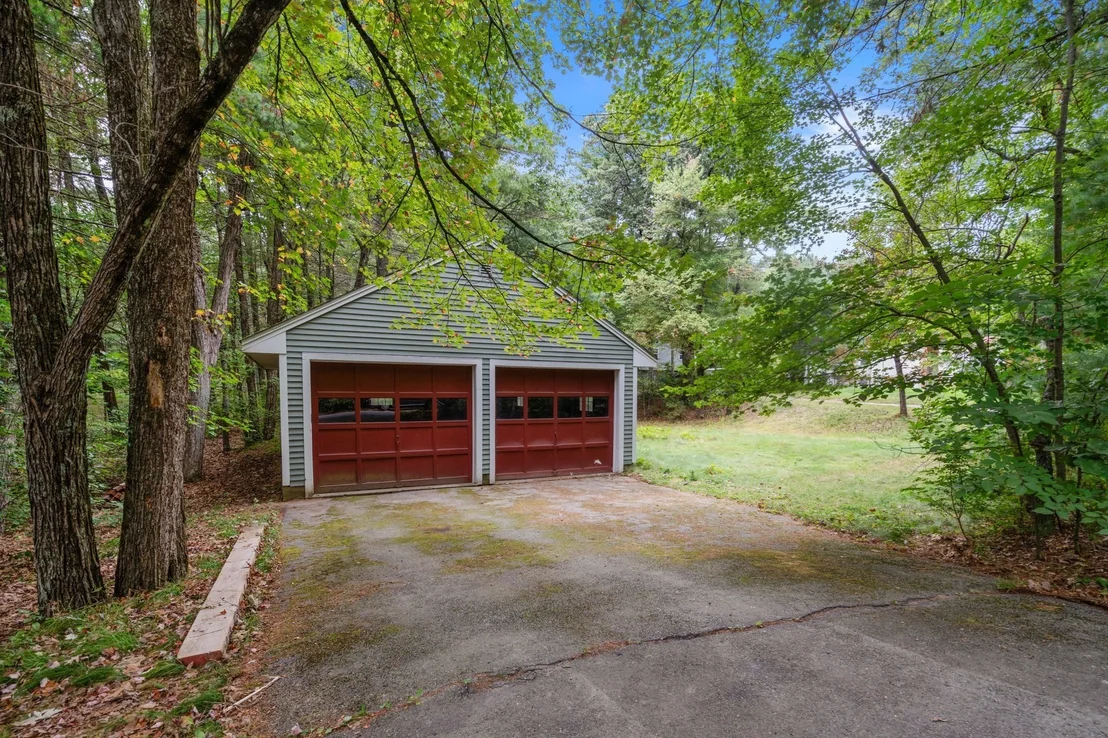 Photo of 145 White Pond Rd